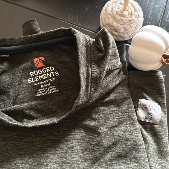 Warm weather men’s shirt - Picture 2 of 4